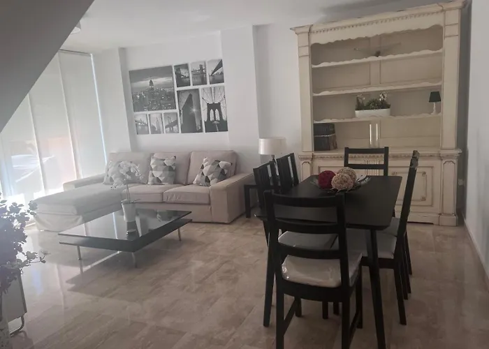 Atico Duplex En Playa Chapas Διαμέρισμα Μαρμπέλλα