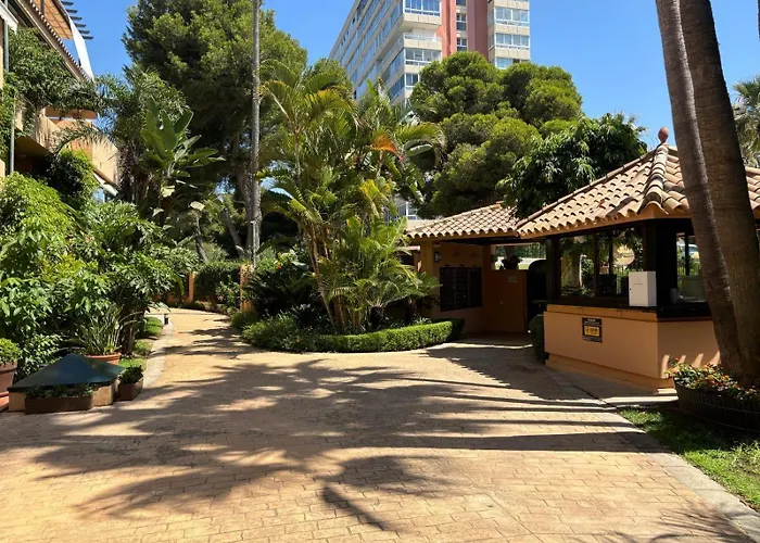 Atico Duplex En Playa Chapas Apartman Marbella